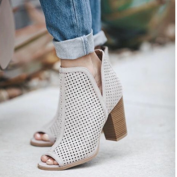 3XS HP Peeptoe perforated Bootie - Picture 3 of 8